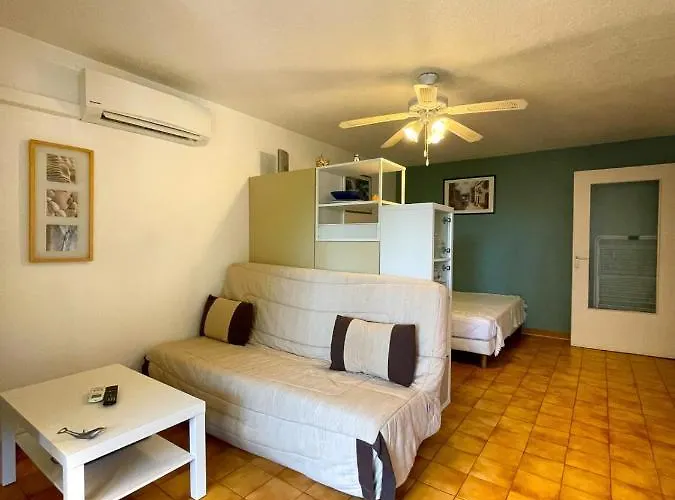 Nice Studio With Balcony Near The Beach